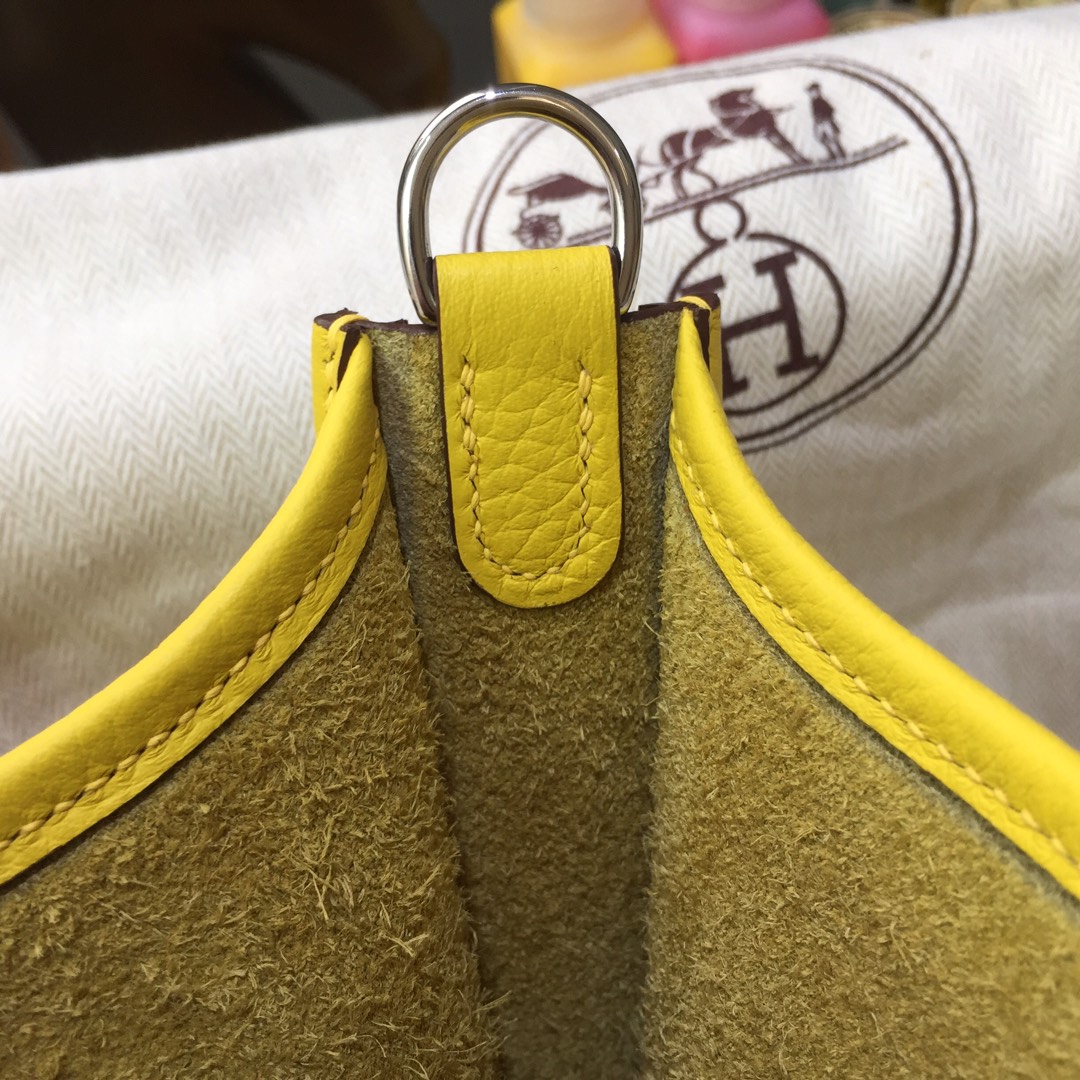 에르메스 미니 에블린16 옐로우 은장 끌레망스 가죽